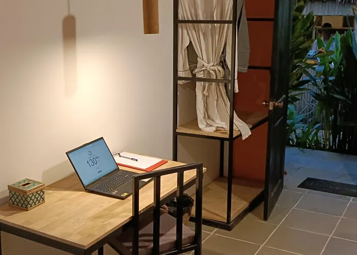 Homesteading Garden Retreat 宾馆