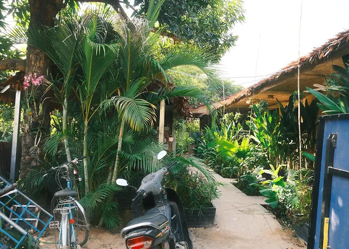 Homesteading Garden Retreat Zajazd 3*