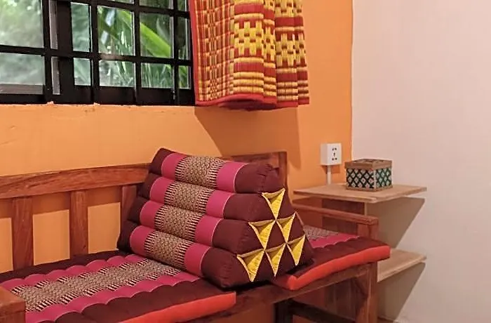 イン Homesteading Garden Retreat