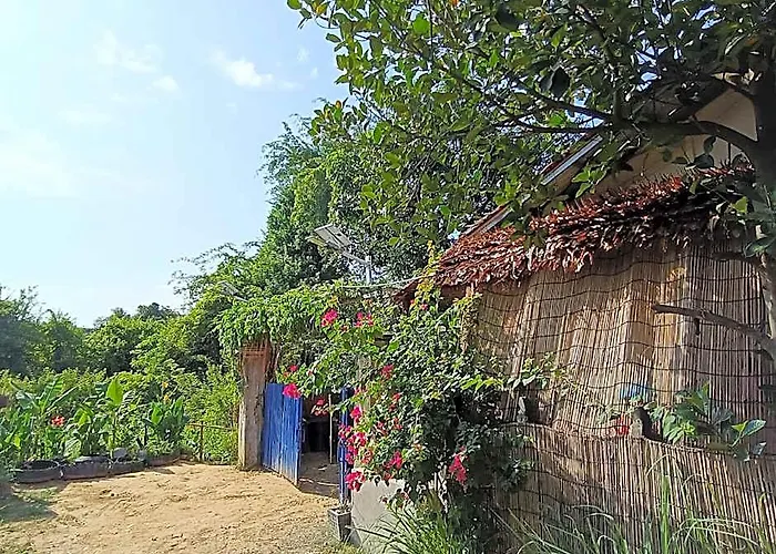Zajazd Homesteading Garden Retreat 3*